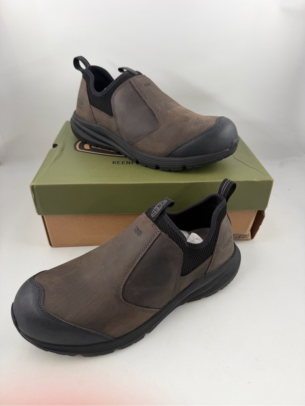 Keen Men’s Targhee III Apex Waterproof-SZ 12- Brown Extra Wide Slip-On Shoes